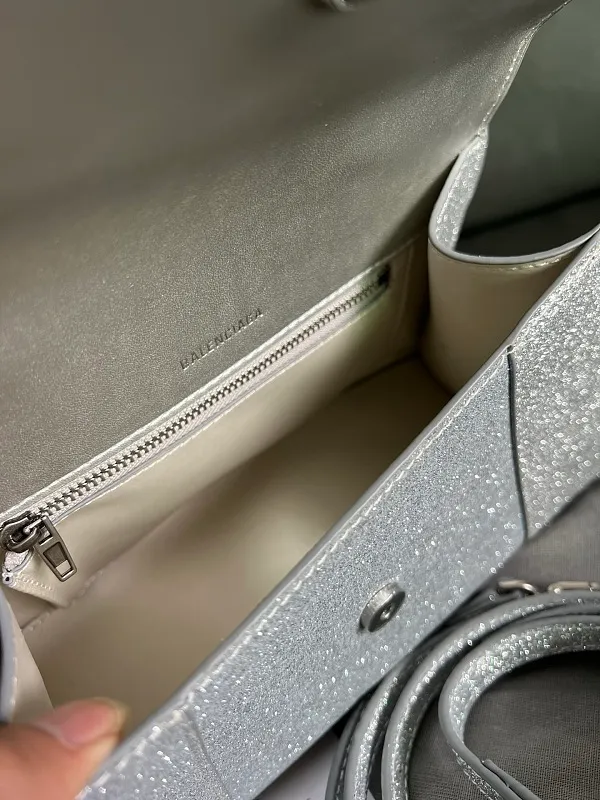 All Categories Official Website "Brand Women's Bags" Women's Bags 💙 BALENCIAGA 2026 New BALENCIAGA Crocodile Pattern Buckle Hourglass Bag