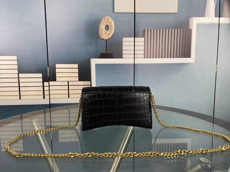 All categories Official website "Brand Women's Bags" Women's Bags 💙 BALENCIAGA 2023 latest Balenciaga crossbody bag