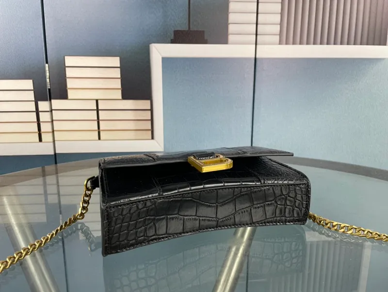 All categories Official website "Brand Women's Bags" Women's Bags 💙 BALENCIAGA 2023 latest Balenciaga crossbody bag