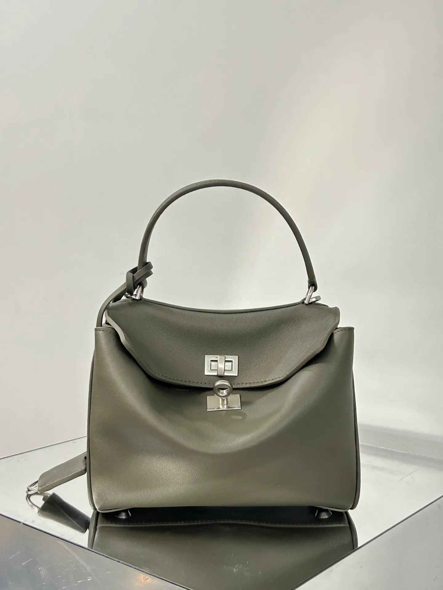 All Categories Balenciaga Women's Bags (Balenciaga) Balenciaga 0310