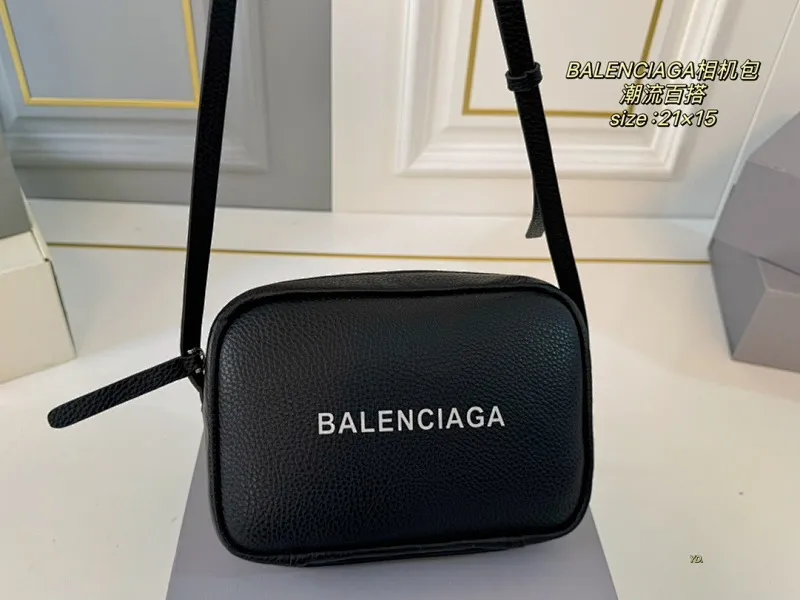 All Categories Official Website "Brand Women's Bags" Women's Bags 💙 BALENCIAGA 2024 Official Website New Balenciaga Crossbody Bag