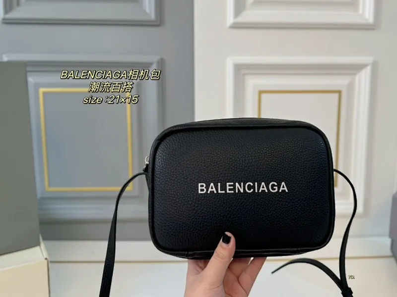 All Categories Official Website "Brand Women's Bags" Women's Bags 💙 BALENCIAGA 2024 Official Website New Balenciaga Crossbody Bag
