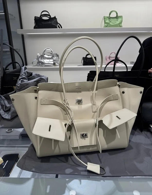 All categories Balenciaga Women's Bags (Balenciaga) Balenciaga 2528