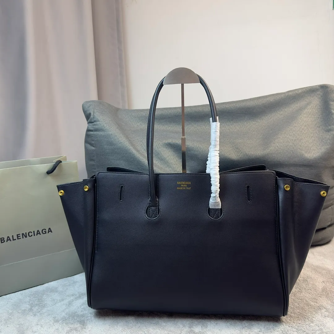 All categories Balenciaga Women's Bags (Balenciaga) Balenciaga 2528