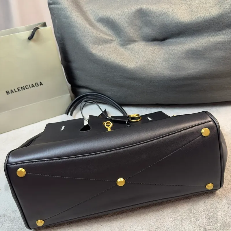 All categories Balenciaga Women's Bags (Balenciaga) Balenciaga 2528