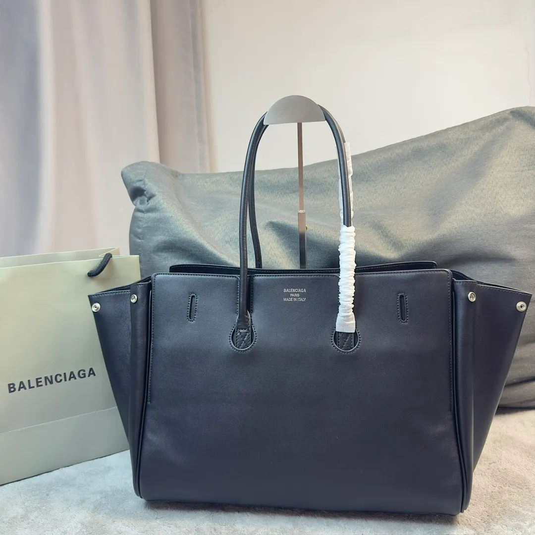 All categories Balenciaga Women's Bags (Balenciaga) Balenciaga 2528