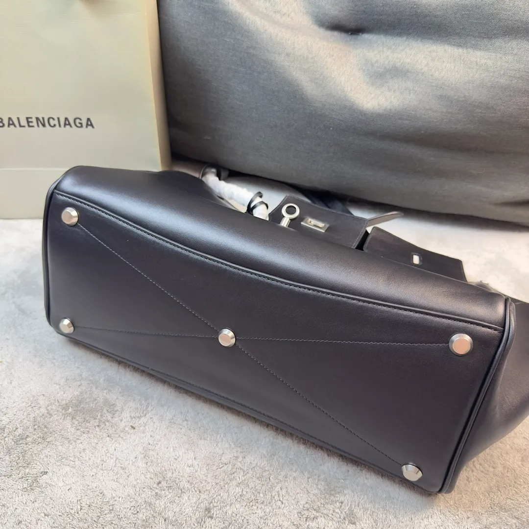 All categories Balenciaga Women's Bags (Balenciaga) Balenciaga 2528