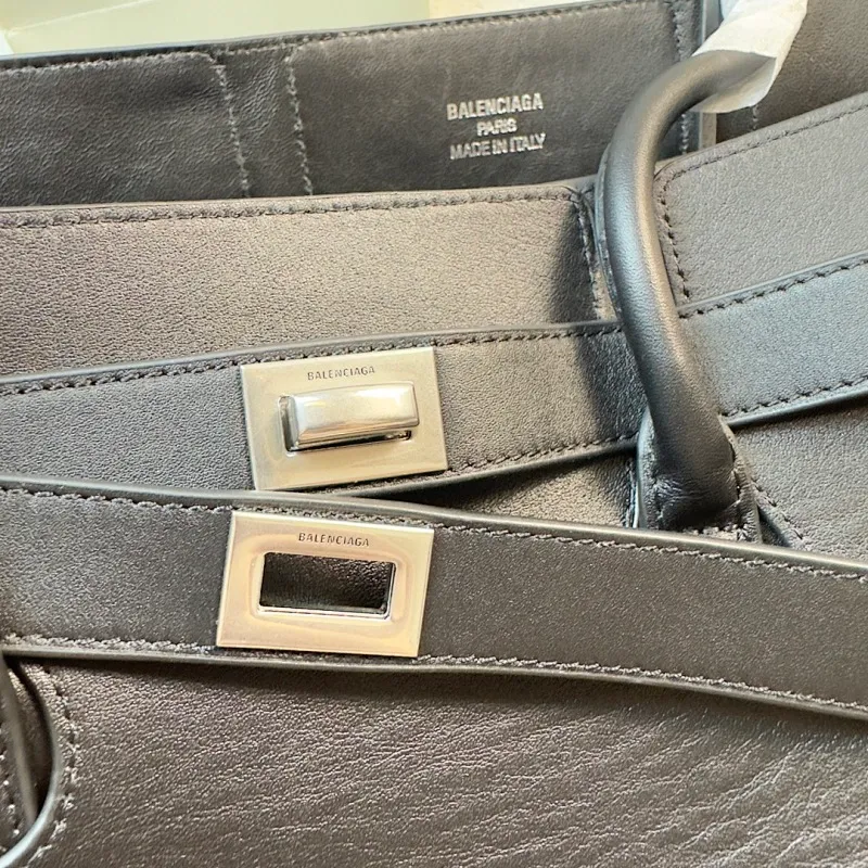 All categories Balenciaga Women's Bags (Balenciaga) Balenciaga 2528