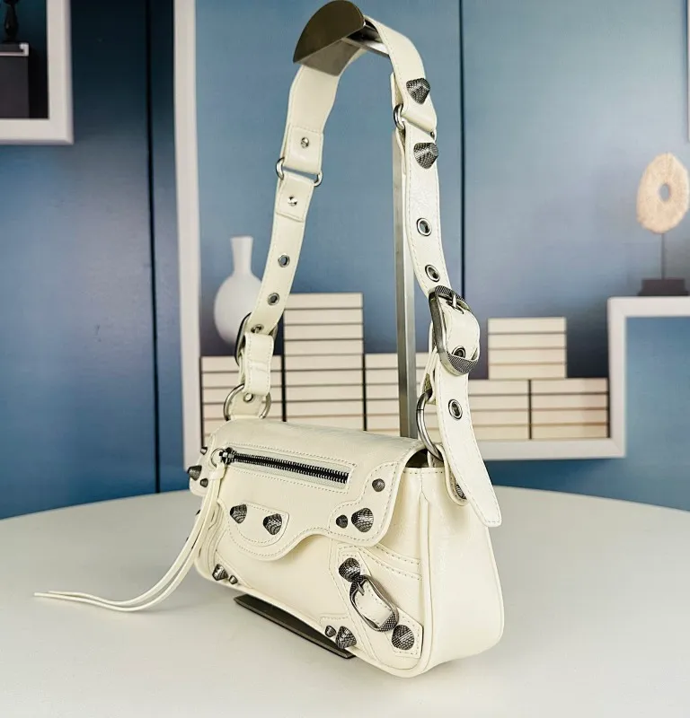 All Categories Balenciaga Women's Bags (Balenciaga) Balenciaga 6701
