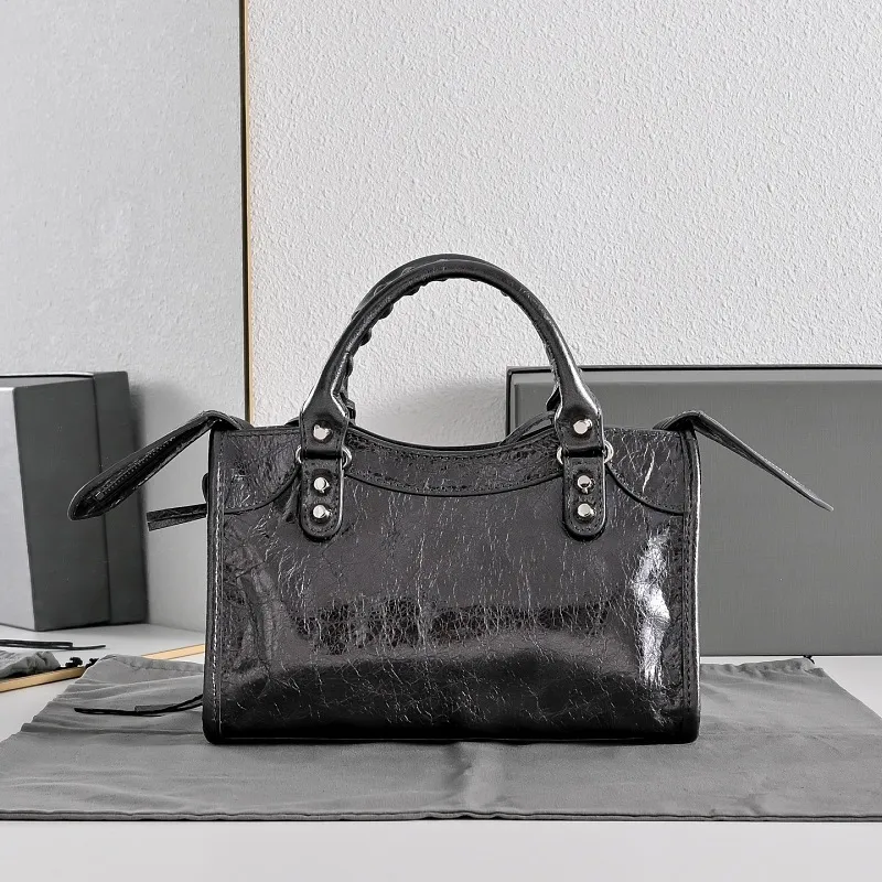 All Categories Balenciaga Women's Bags (Balenciaga) Balenciaga 2424