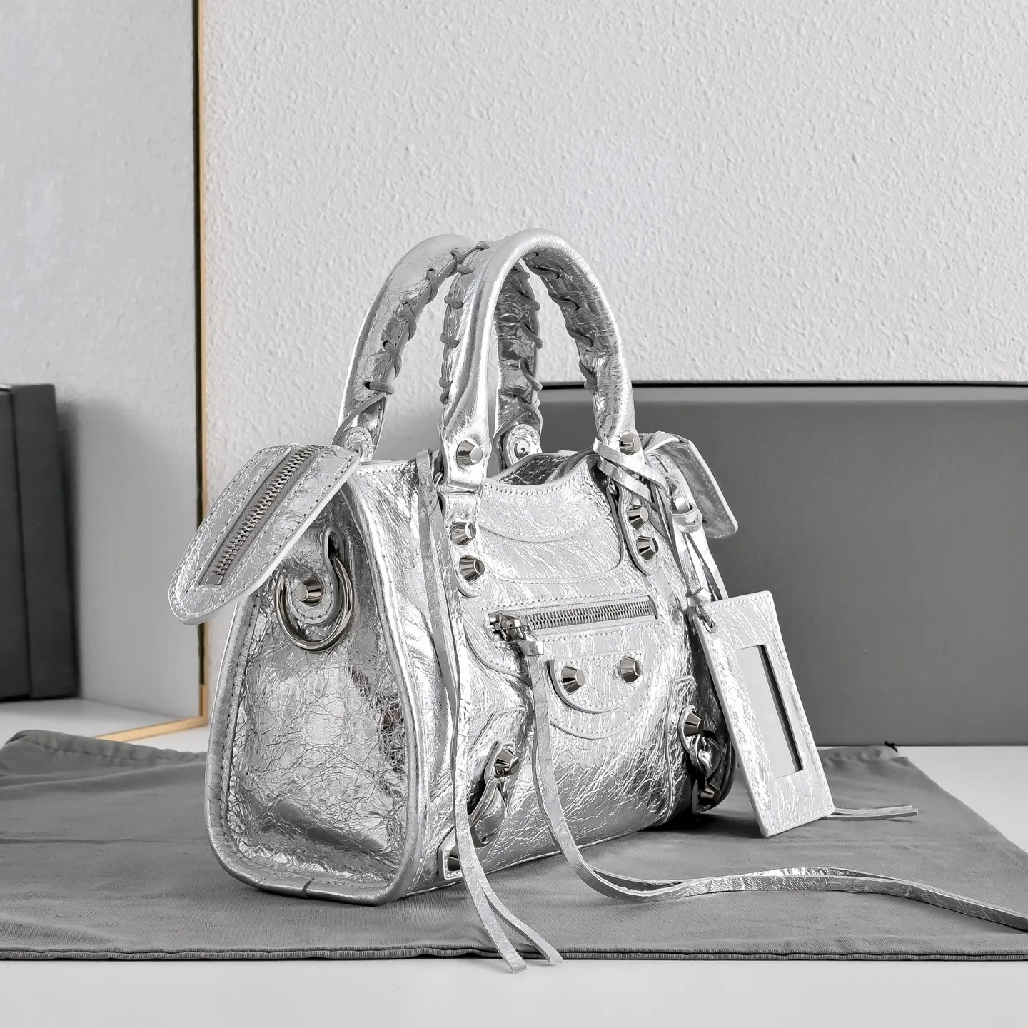 All Categories Balenciaga Women's Bags (Balenciaga) Balenciaga 2424