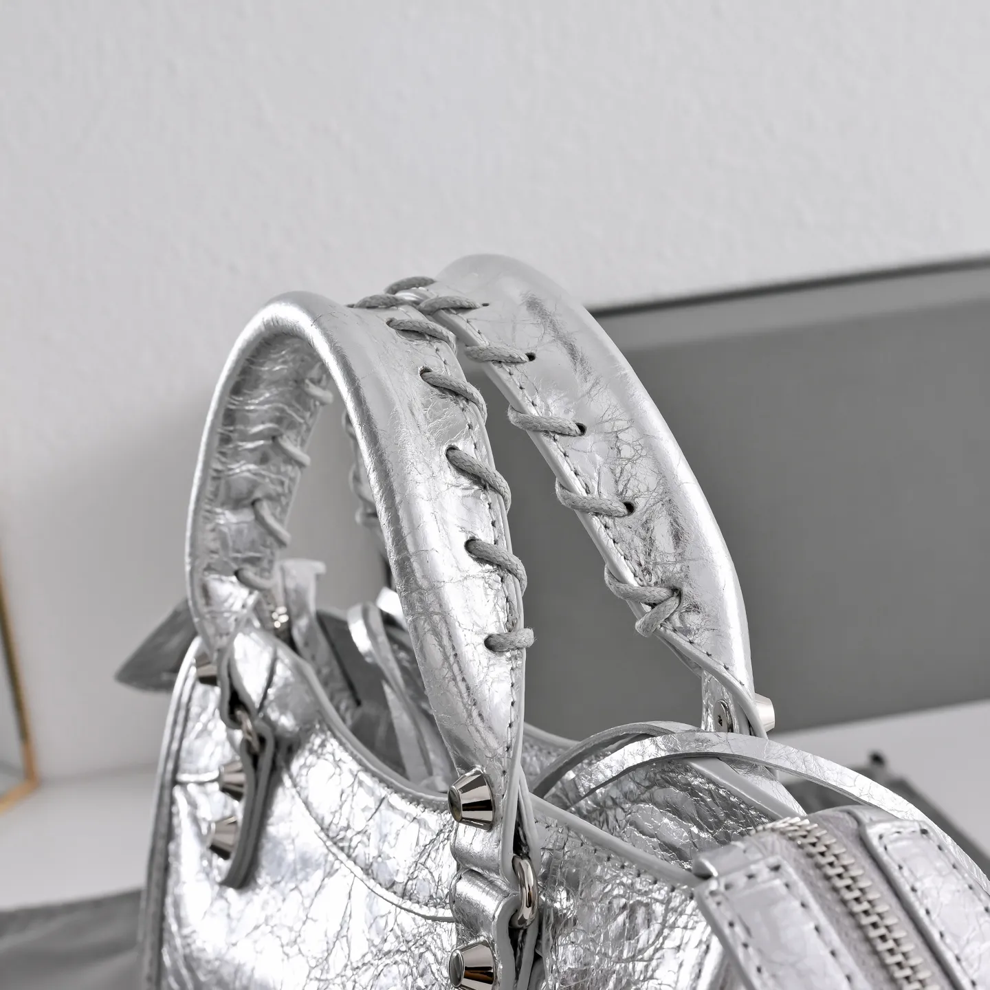 All Categories Balenciaga Women's Bags (Balenciaga) Balenciaga 2424