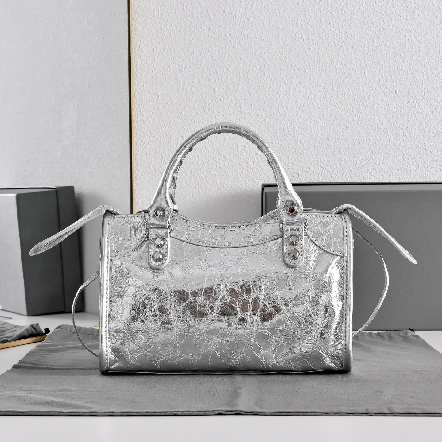All Categories Balenciaga Women's Bags (Balenciaga) Balenciaga 2424