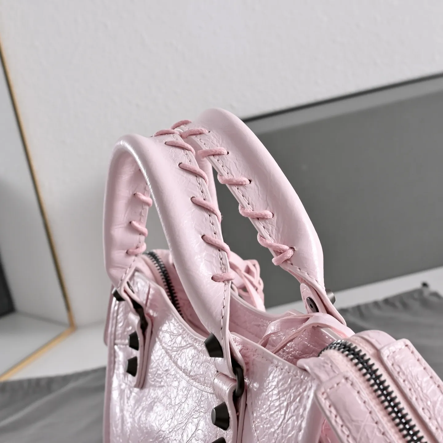 All Categories Balenciaga Women's Bags (Balenciaga) Balenciaga 2424