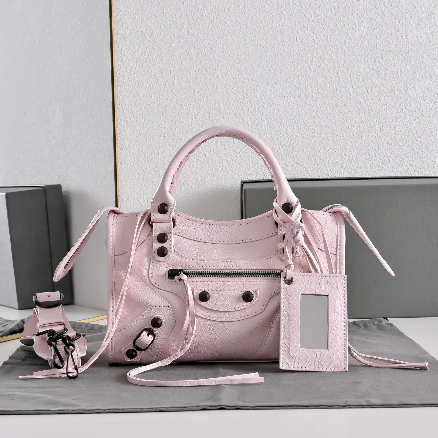 All Categories Balenciaga Women's Bags (Balenciaga) Balenciaga 2424