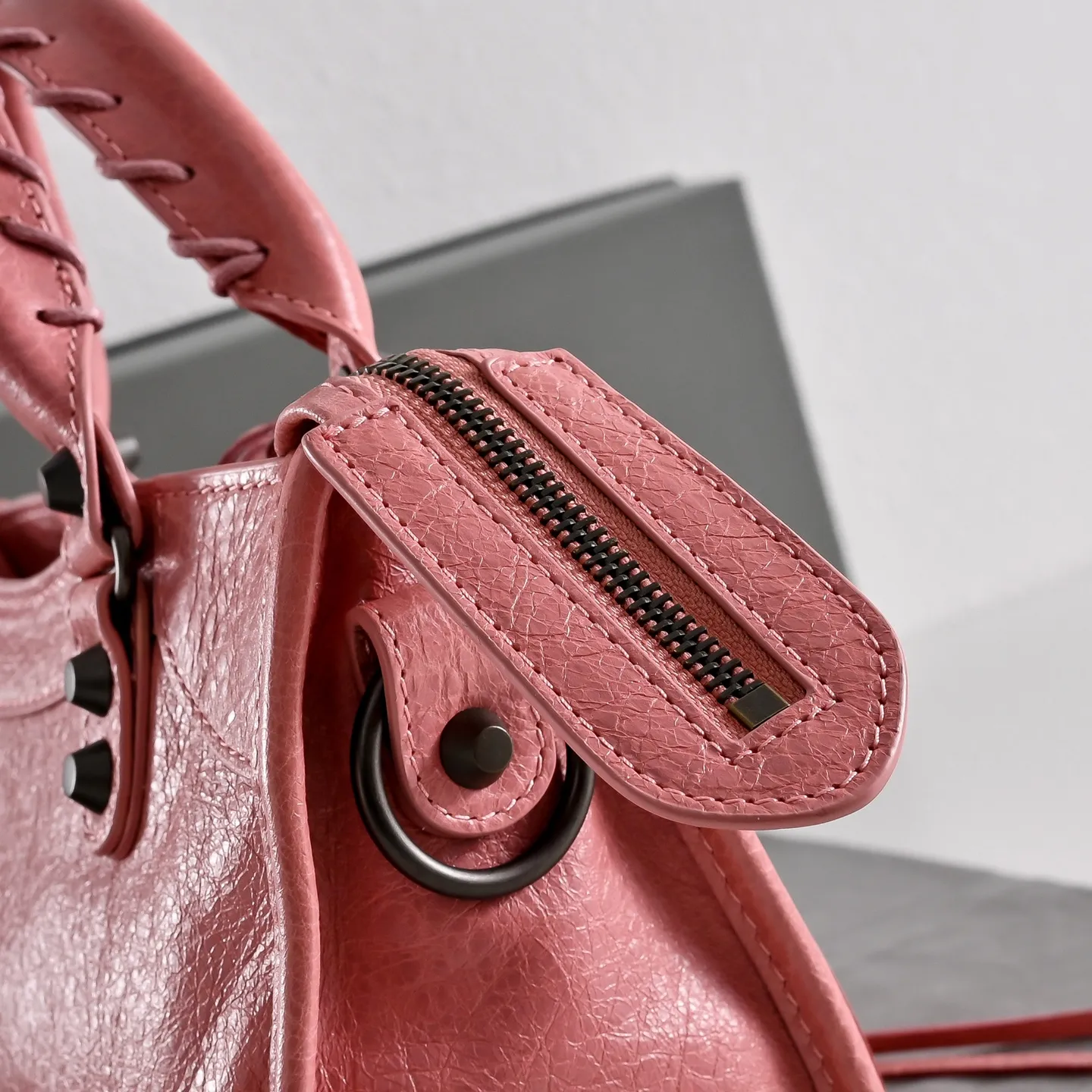 All Categories Balenciaga Women's Bags (Balenciaga) Balenciaga 2424