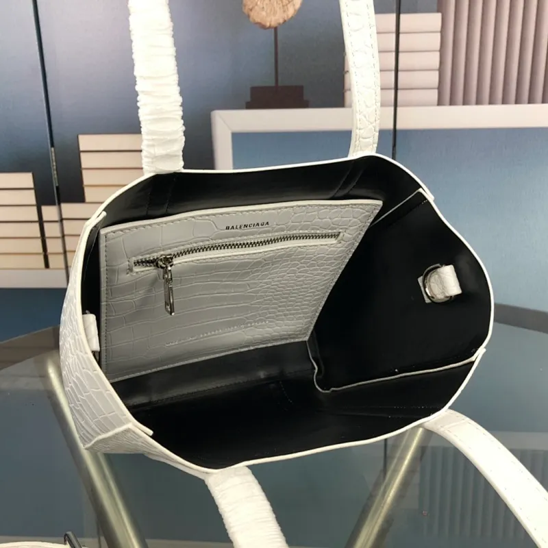 All categories Official website "Brand Women's Bags" Women's Bags 💙 BALENCIAGA 2023 latest Balenciaga handbags