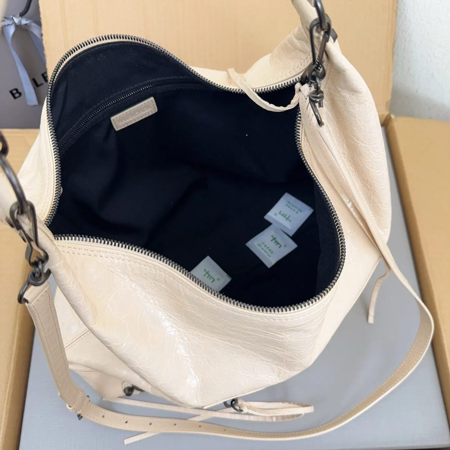 All Categories Balenciaga Women's Bags (Balenciaga) Balenciaga Original Order 2192