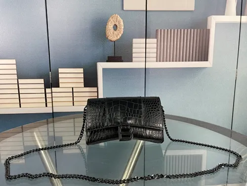 All categories Official website "Brand Women's Bags" Women's Bags 💙 BALENCIAGA 2023 latest Balenciaga crossbody bag