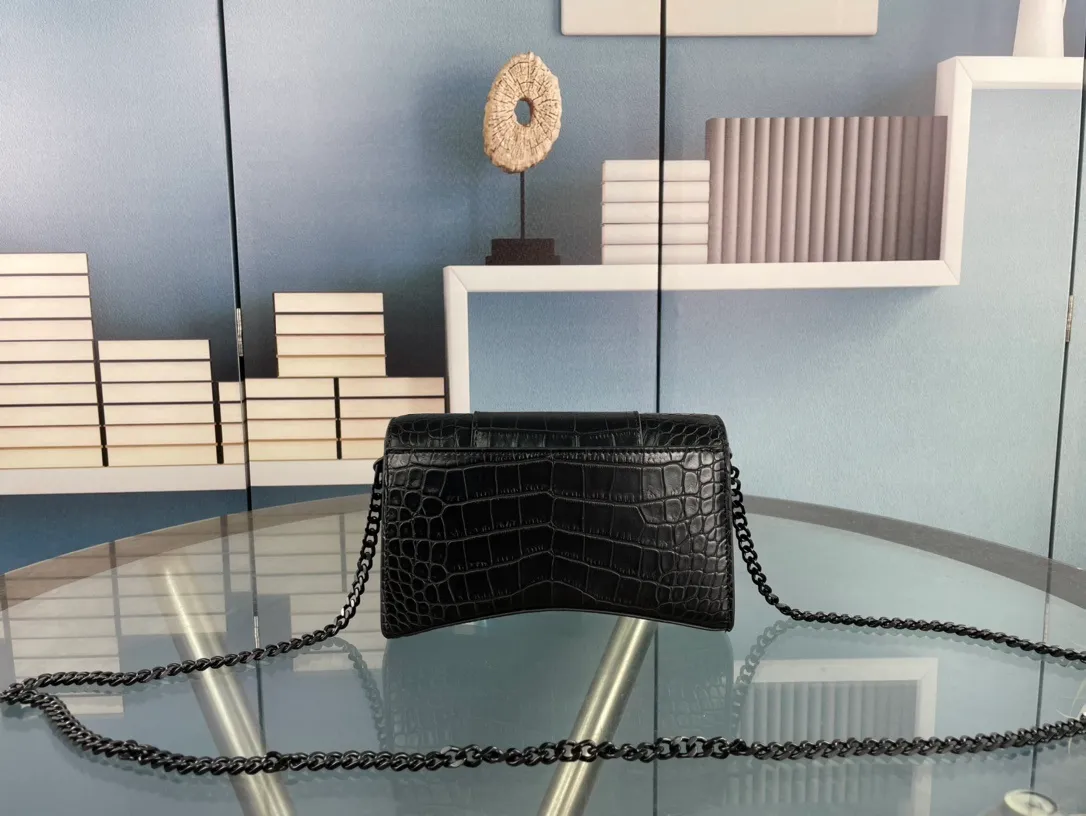 All categories Official website "Brand Women's Bags" Women's Bags 💙 BALENCIAGA 2023 latest Balenciaga crossbody bag
