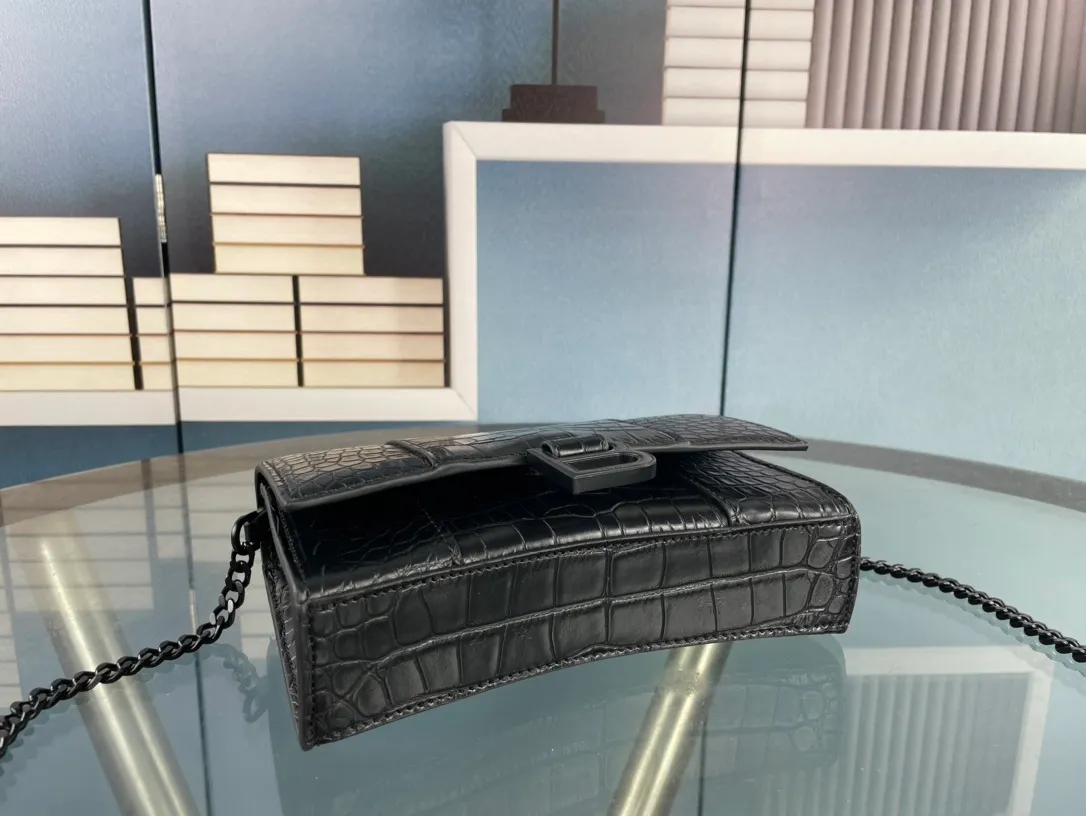 All categories Official website "Brand Women's Bags" Women's Bags 💙 BALENCIAGA 2023 latest Balenciaga crossbody bag