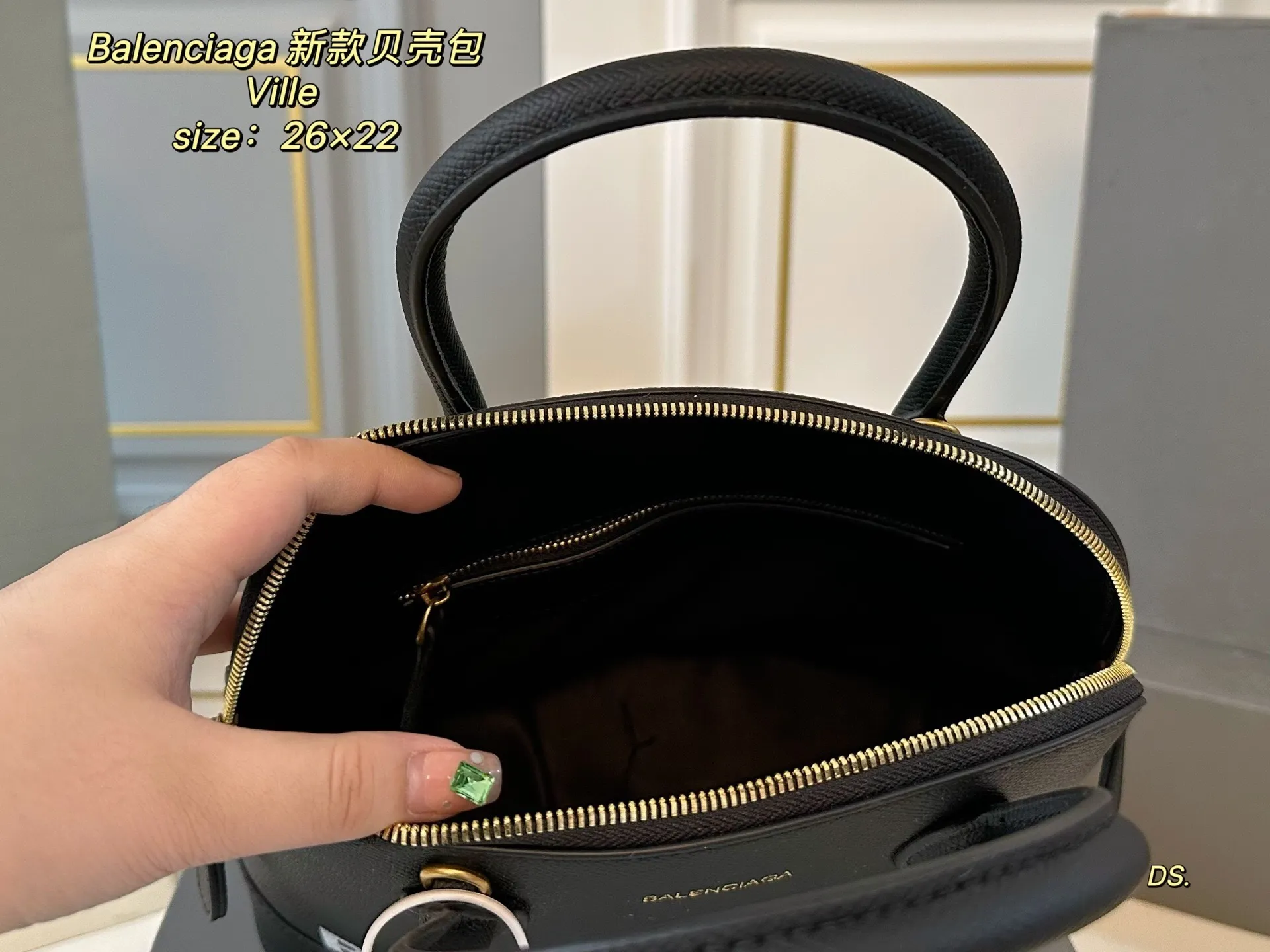 All Categories Official Website "Brand Women's Bags" Women's Bags 💙 BALENCIAGA 2025 New Balenciaga Crossbody Bag