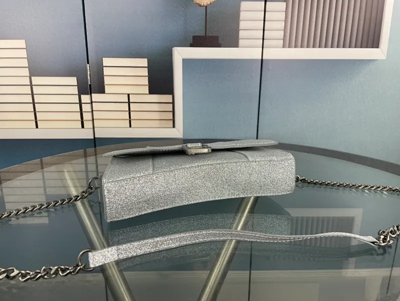 All categories Official website "Brand Women's Bags" Women's Bags 💙 BALENCIAGA 2023 latest Balenciaga crossbody bag