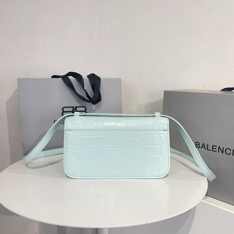 All categories Official website "Brand Women's Bags" Women's Bags 💙 BALENCIAGA 2022 Official New Balenciaga Crossbody Bag Wholesale 58001550 High Quality Size: 23.5-12.4-10.4CM