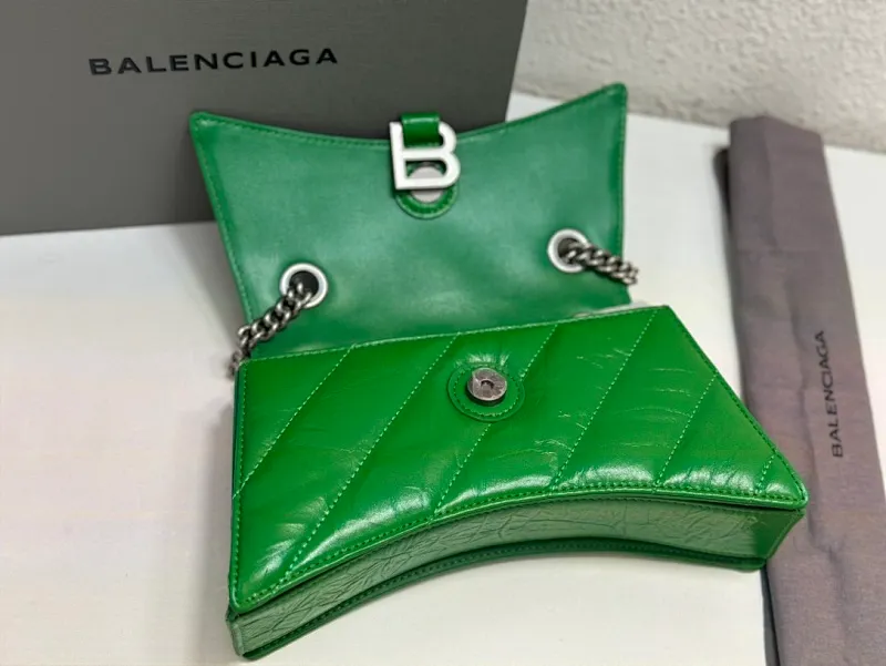 All categories Official website "Brand Women's Bags" Women's Bags 💙 BALENCIAGA 2023 latest Balenciaga crossbody bag