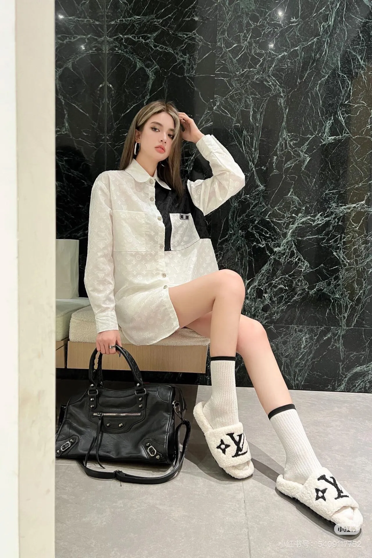 All Categories Balenciaga Women's Bags (Balenciaga) Balenciaga 2221