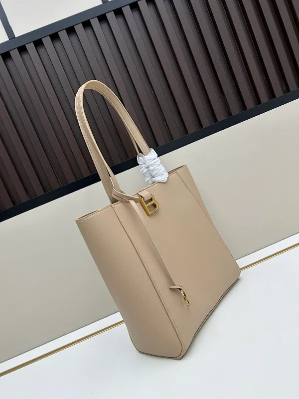 All Categories Balenciaga Women's Bags (Balenciaga) Balenciaga 6002