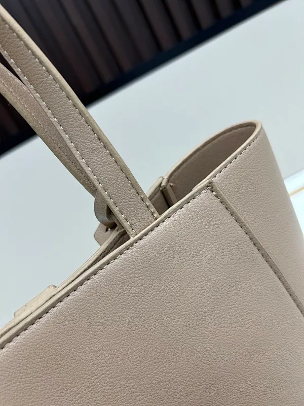 All Categories Balenciaga Women's Bags (Balenciaga) Balenciaga 6002