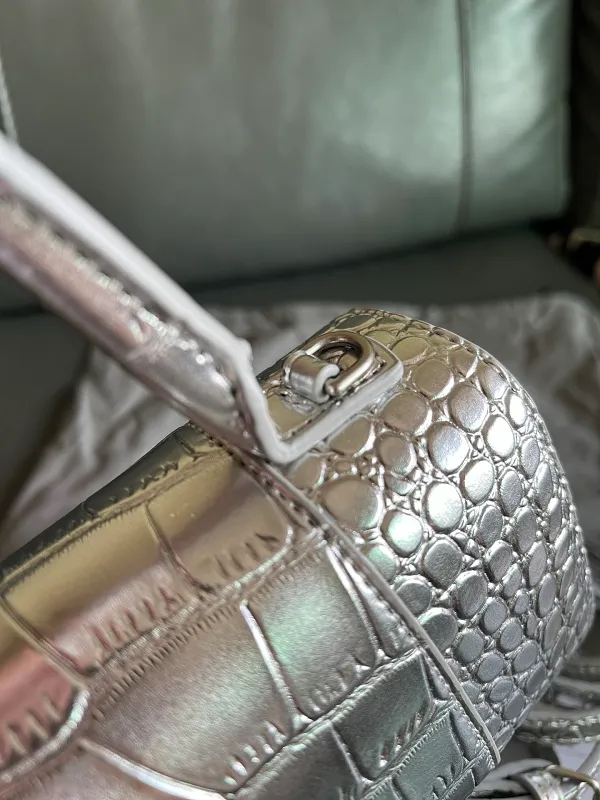 All Categories Official Website "Brand Women's Bags" Women's Bags 💙 BALENCIAGA 2026 New BALENCIAGA Crocodile Pattern Buckle Hourglass Bag
