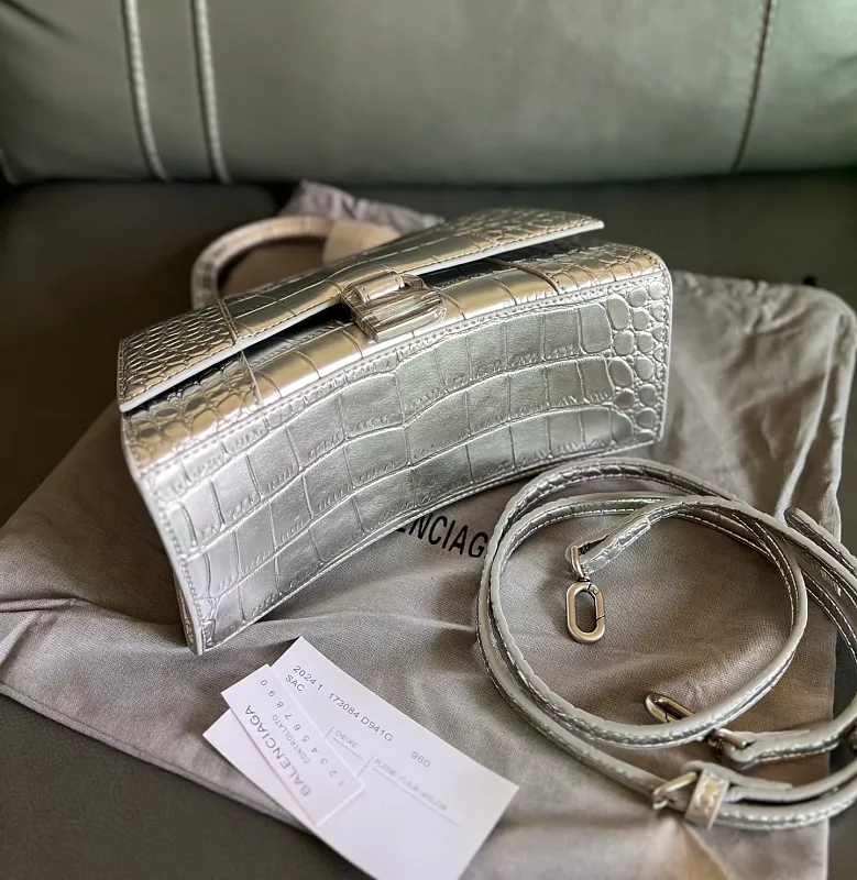All Categories Official Website "Brand Women's Bags" Women's Bags 💙 BALENCIAGA 2026 New BALENCIAGA Crocodile Pattern Buckle Hourglass Bag