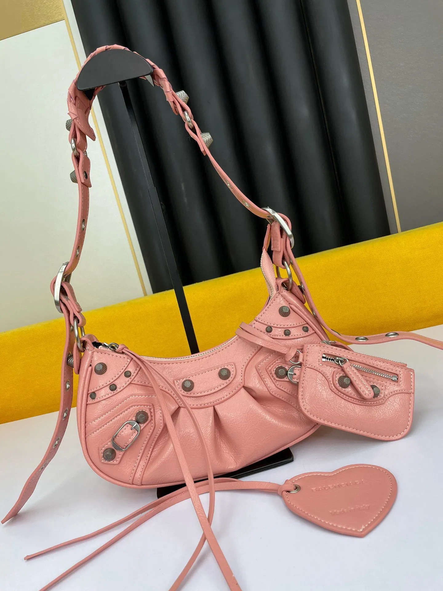 All Categories Balenciaga Women's Bags (Balenciaga) Balenciaga 26139