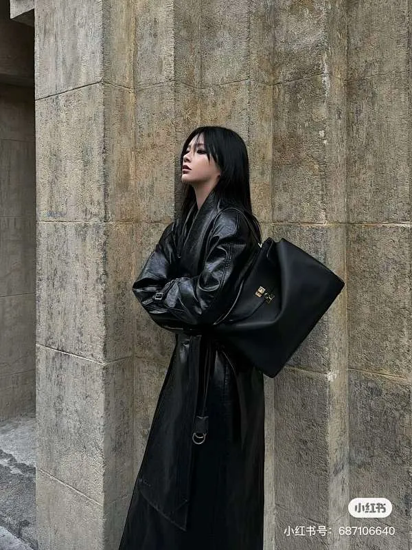 All Categories Balenciaga Women's Bags (Balenciaga) Balenciaga 352