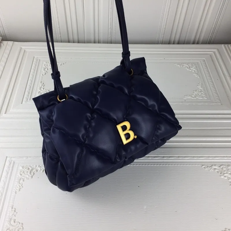 All categories Official website "Brand Women's Bags" Women's Bags 💙 BALENCIAGA 2023 latest Balenciaga crossbody bag