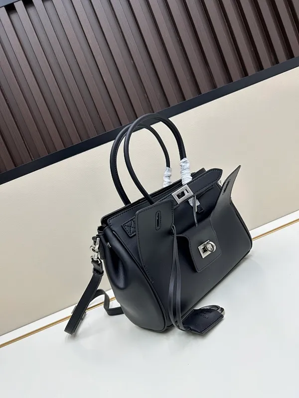 All categories Balenciaga Women's Bags (Balenciaga) Balenciaga 804816