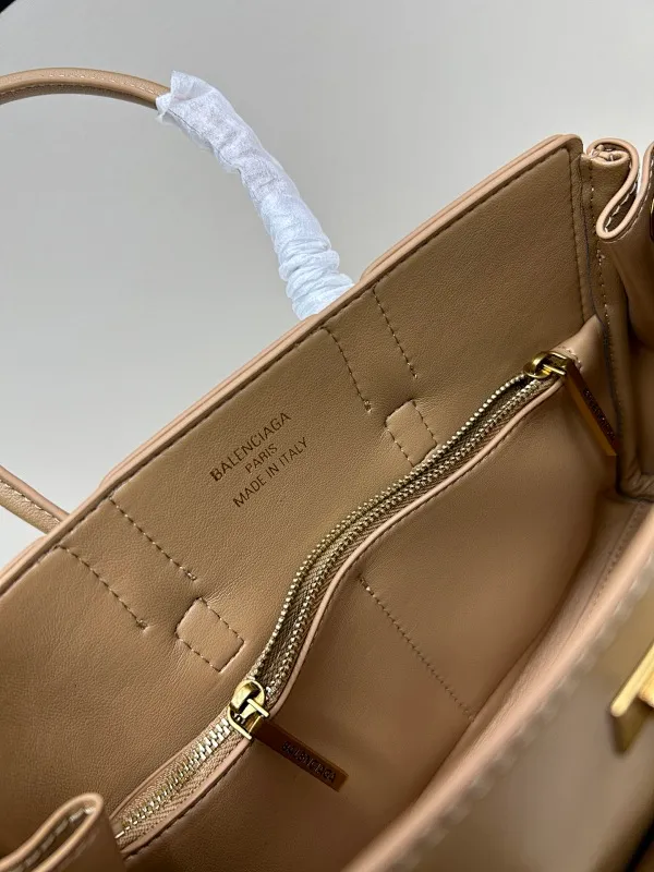All categories Balenciaga Women's Bags (Balenciaga) Balenciaga 804816