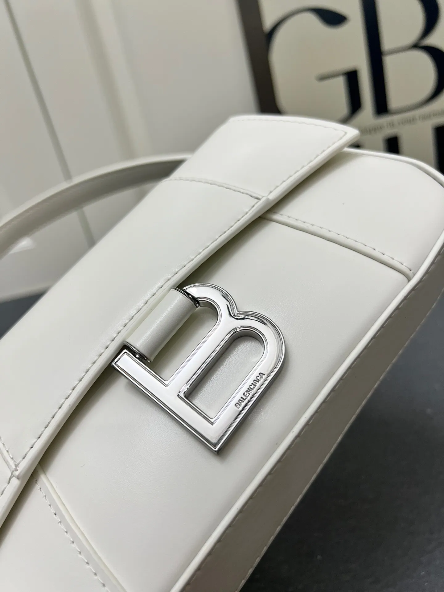 All Categories Official Website "Brand Women's Bags" Women's Bags 💙 BALENCIAGA 2025 New Balenciaga Crossbody Bag