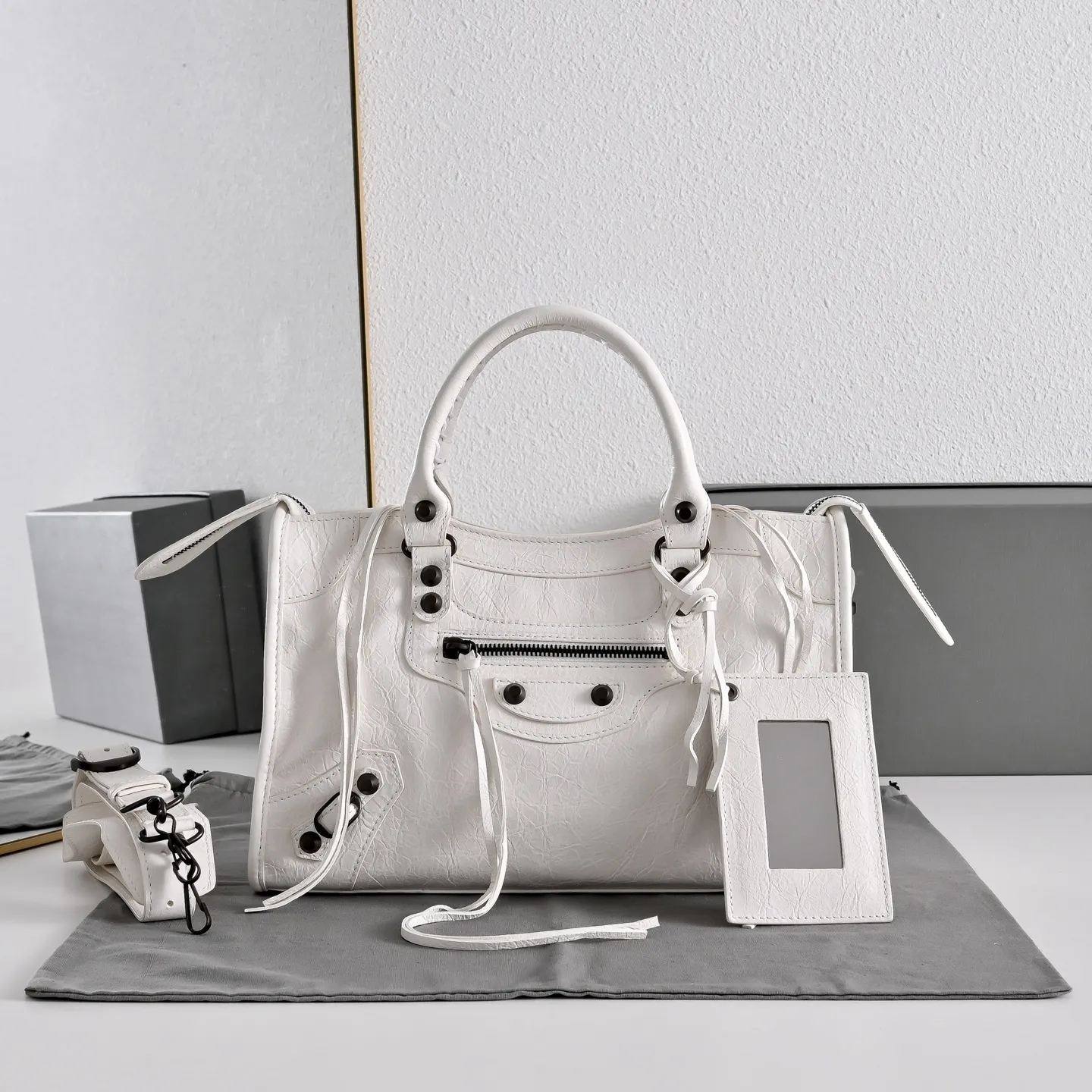 All Categories Balenciaga Women's Bags (Balenciaga) Balenciaga 3030
