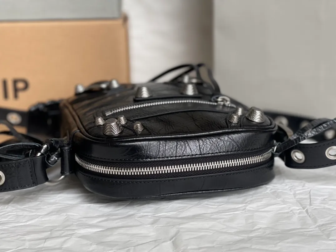 All Categories Balenciaga Women's Bags (Balenciaga) Balenciaga 1205