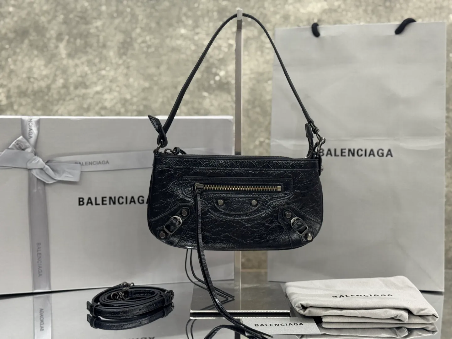 All Categories Balenciaga Women's Bags (Balenciaga) Balenciaga Collection