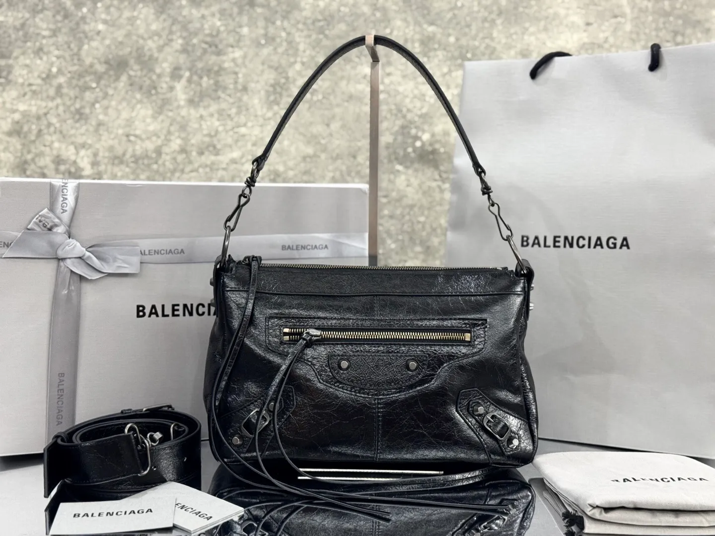 All Categories Balenciaga Women's Bags (Balenciaga) Balenciaga Collection