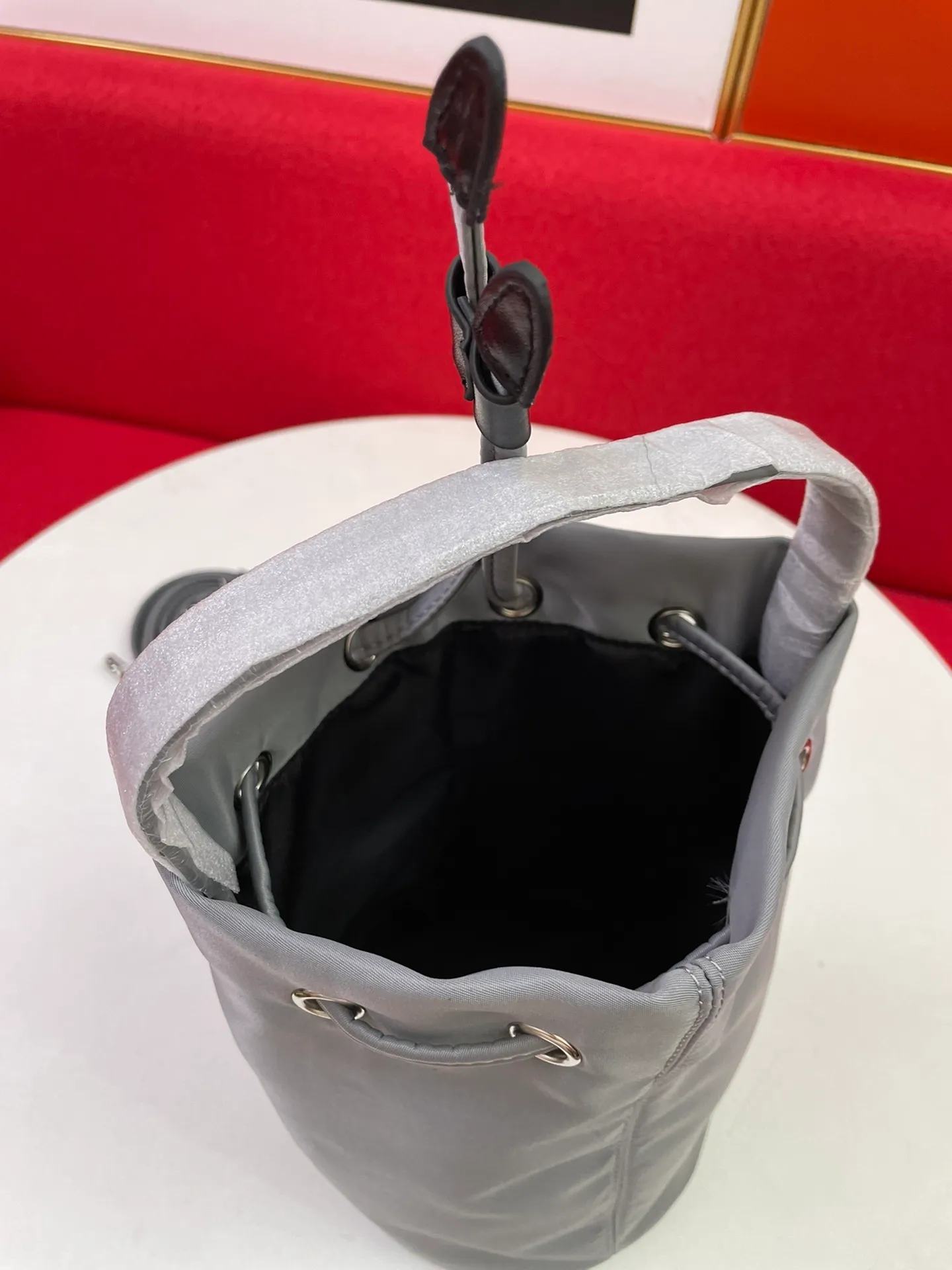 All categories Official website "Brand Women's Bags" Women's Bags 💙 BALENCIAGA 2023 latest Balenciaga bucket bag