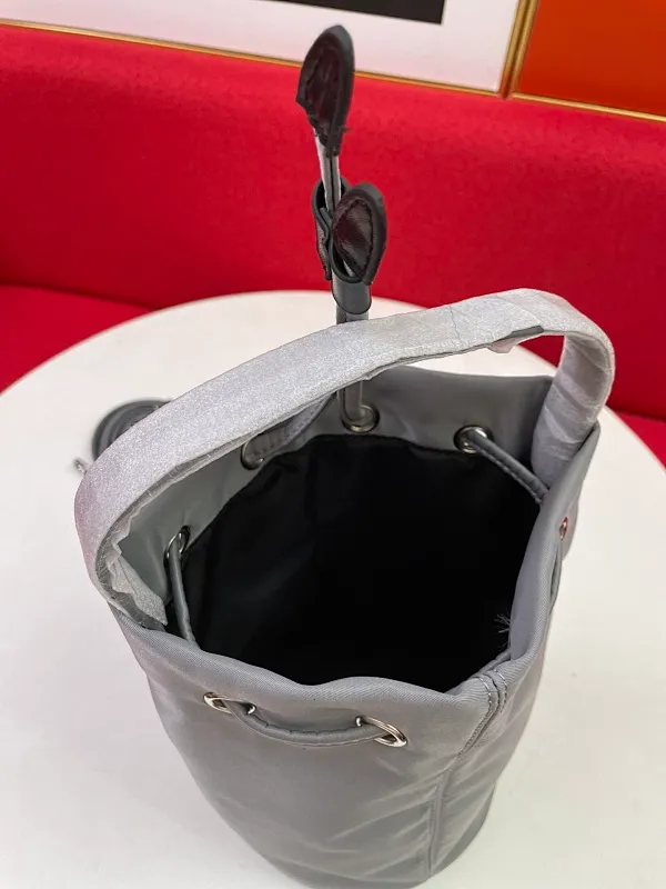 All categories Official website "Brand Women's Bags" Women's Bags 💙 BALENCIAGA 2023 latest Balenciaga bucket bag