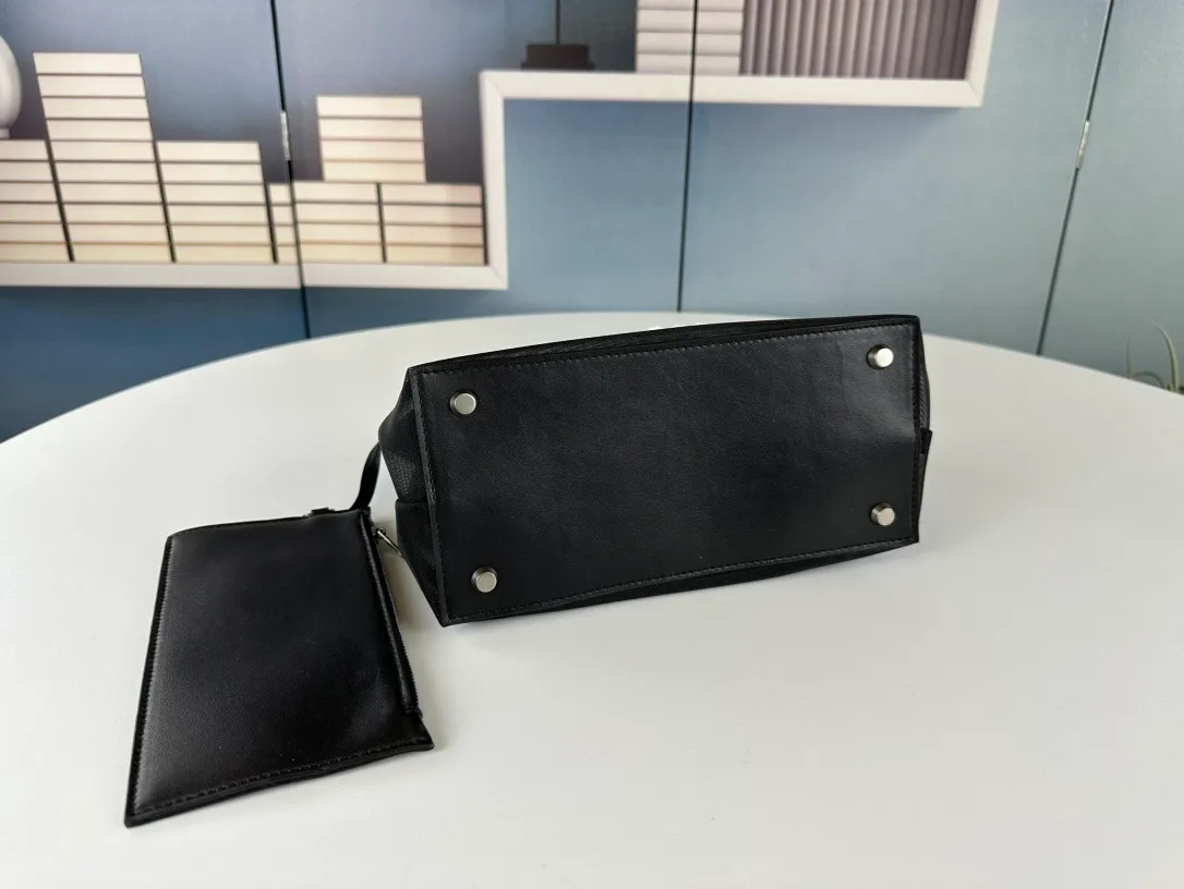 All Categories Balenciaga Women's Bags (Balenciaga) Balenciaga 6052