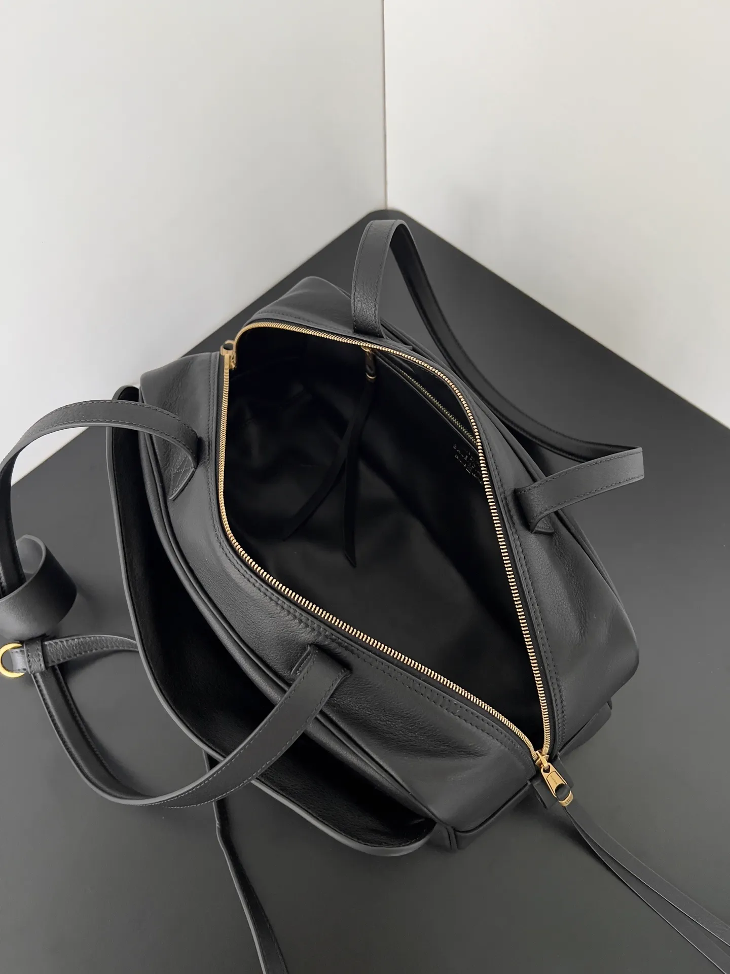 All Categories Balenciaga Women's Bags (Balenciaga) Balenciaga 358