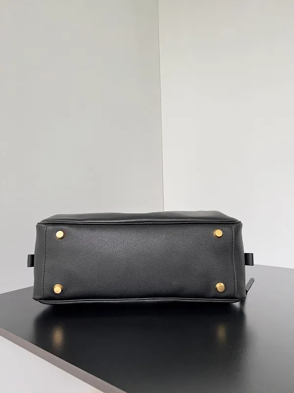 All Categories Balenciaga Women's Bags (Balenciaga) Balenciaga 358