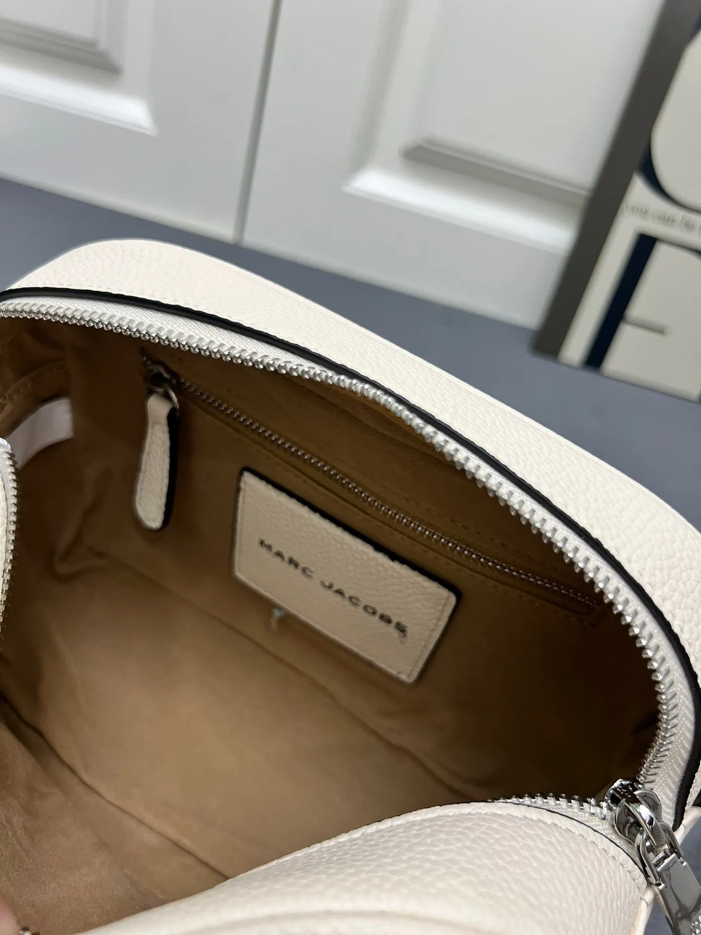 All Categories Official Website "Brand Women's Bags" Women's Bags 💙 BALENCIAGA 2025 New Balenciaga Crossbody Bag